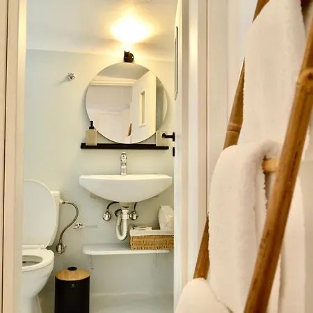 Entropia Loft Myconian アパート